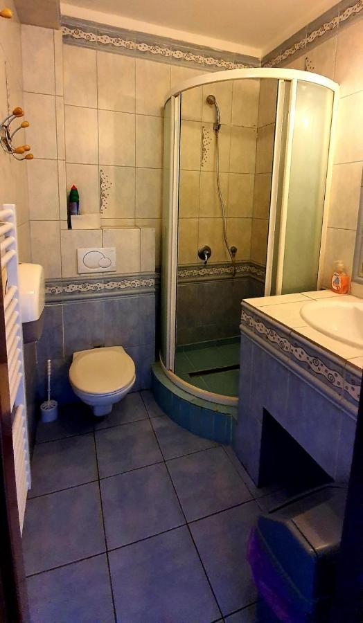 Penzion Highway Hotel Ruzomberok Buitenkant foto